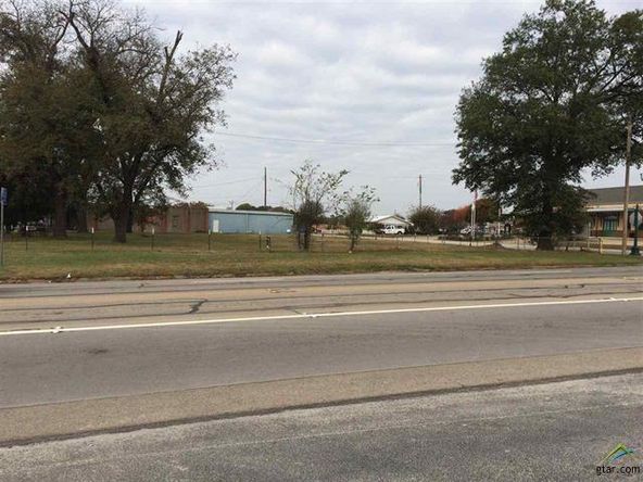 303 S Johnson St, Mineola, TX 75773